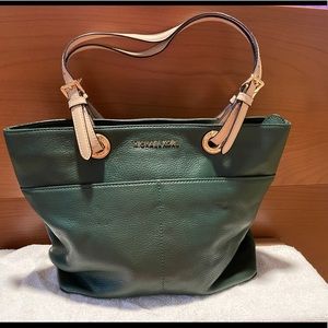 MK shoulder bag hunter green leather